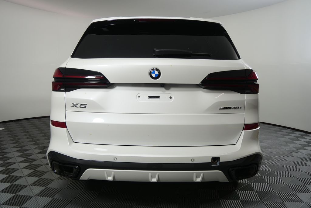 Thumbnail: 2026 BMW X5 - 4