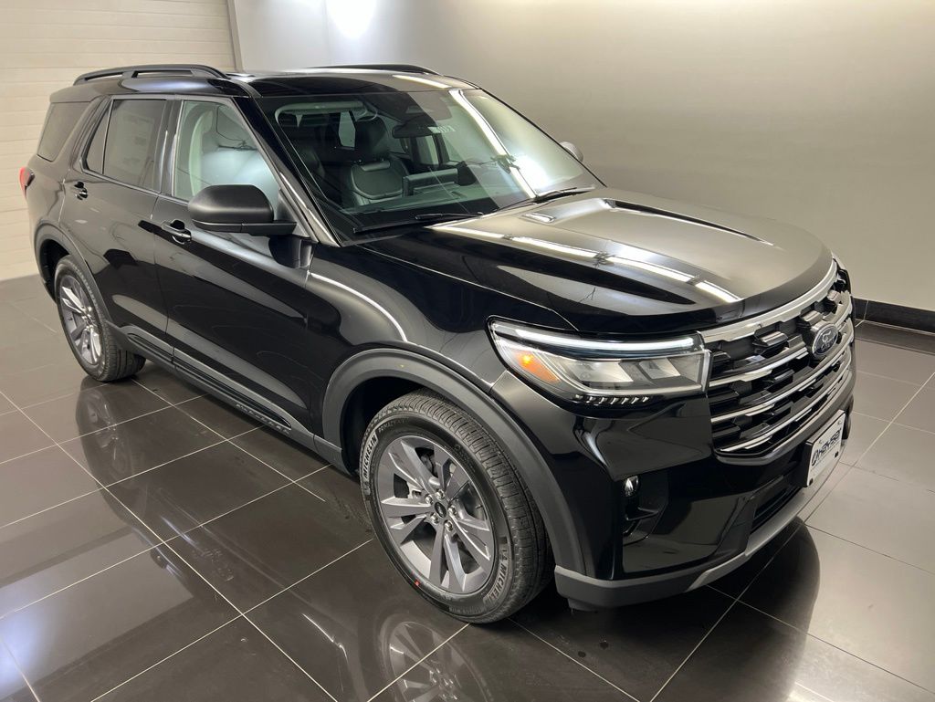 2026 Ford Explorer Active 4WD's photo