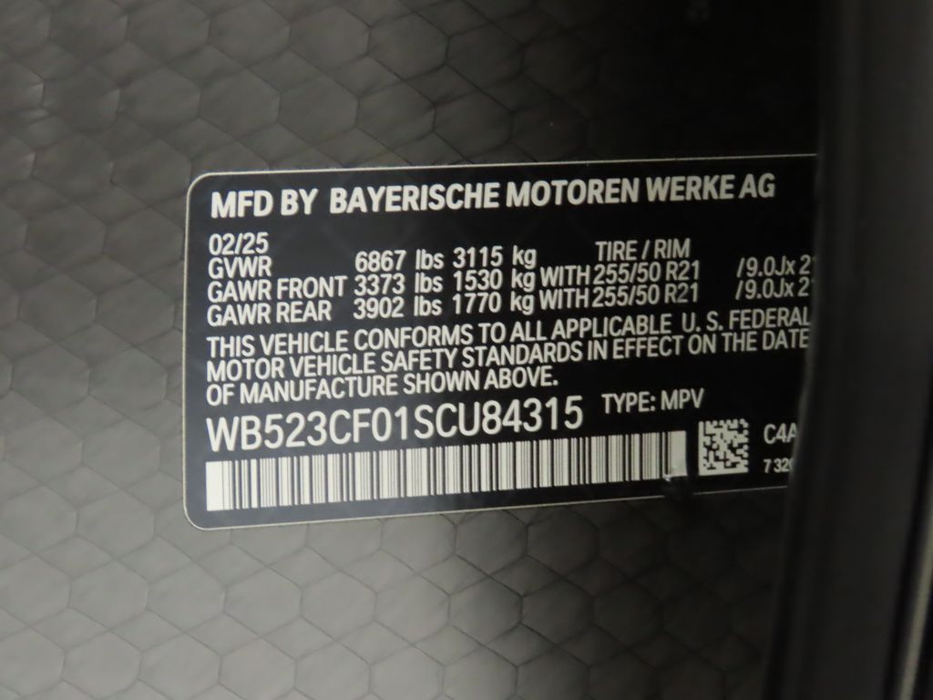 2025 BMW iX xDrive50 32