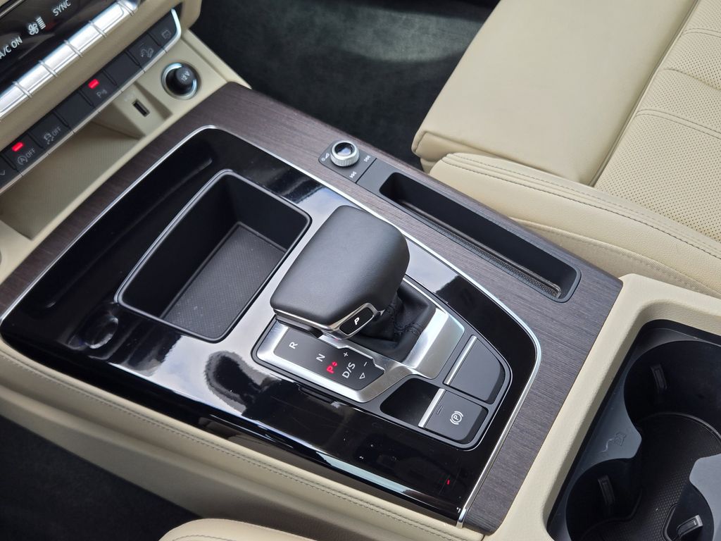 used 2024 Audi Q5 car, priced at $35,271
