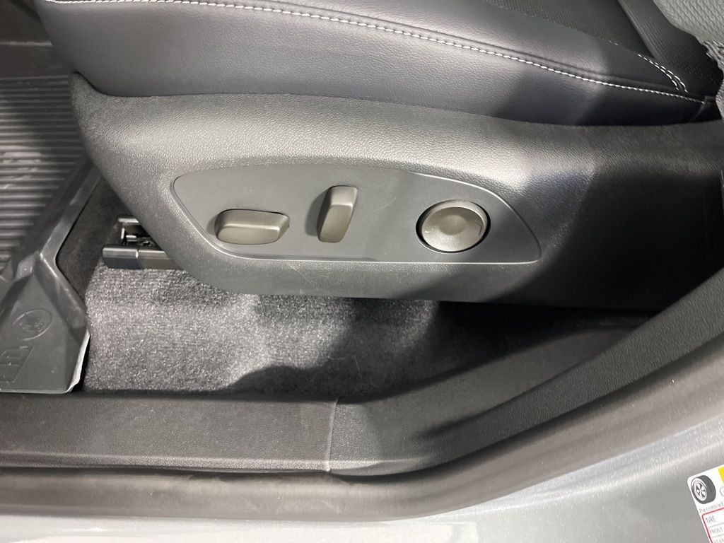 Thumbnail: 2026 Chevrolet Traverse - 27