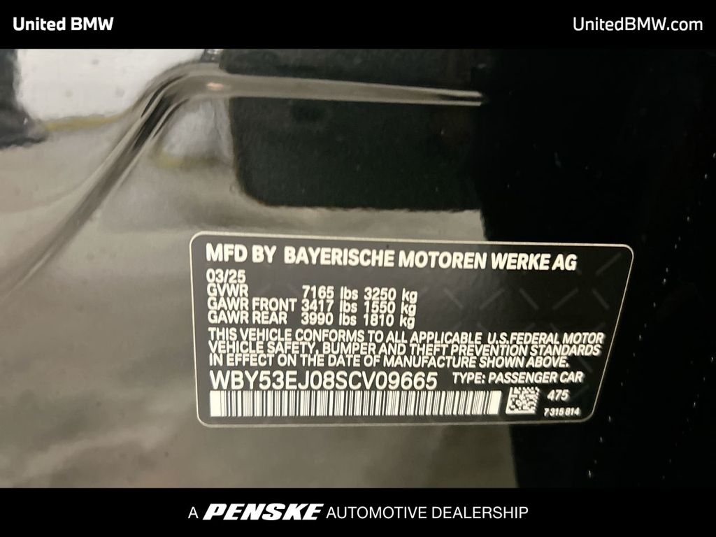 2025 BMW i7 xDrive60 24
