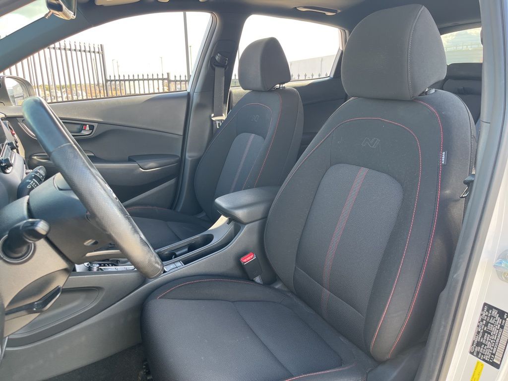 Thumbnail: 2022 Hyundai Kona - 25