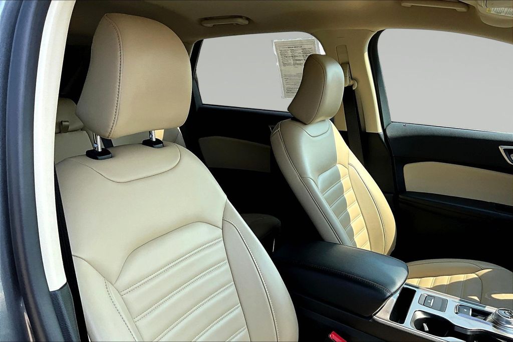 Used 2024 Ford Edge SUV
