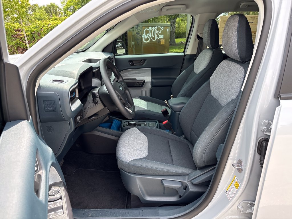 Certified Used 2025 White Ford XLT image 27