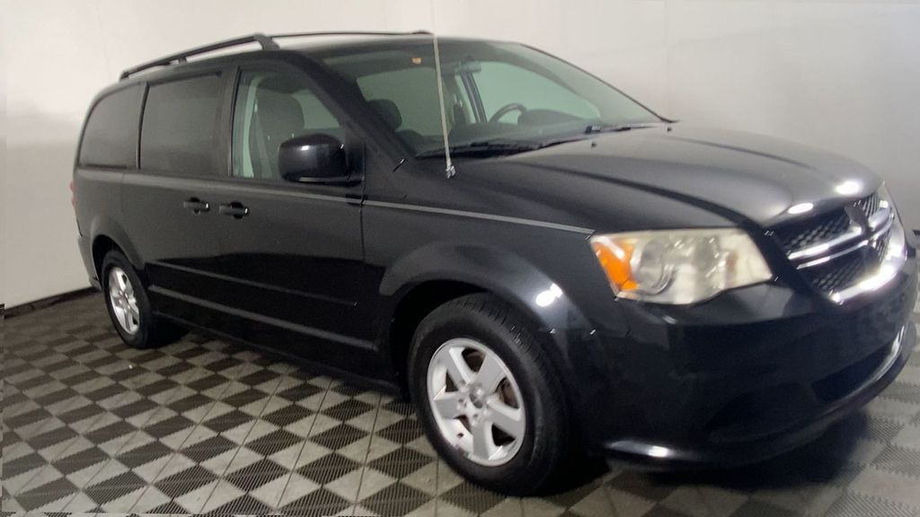 2013 Dodge Grand Caravan SXT photo