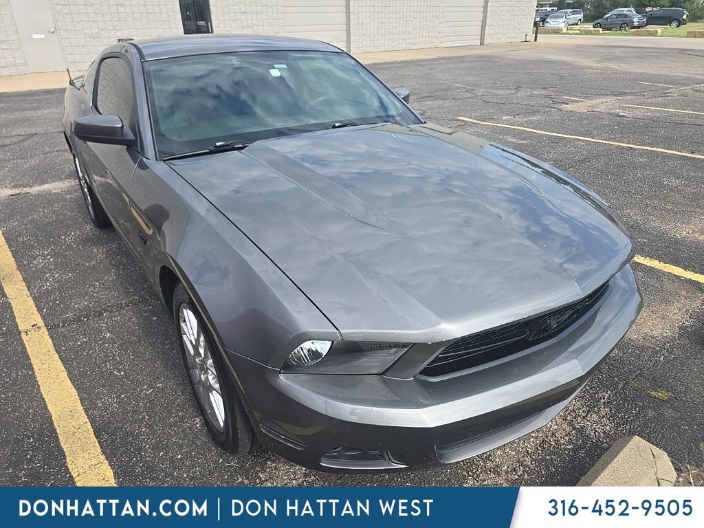 2012 Ford Mustang V6 Premium Coupe RWD