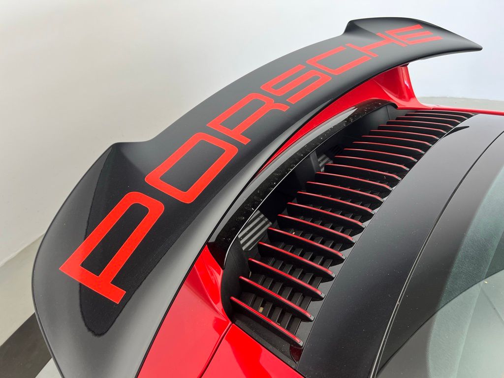 Thumbnail: 2022 Porsche 911 - 29