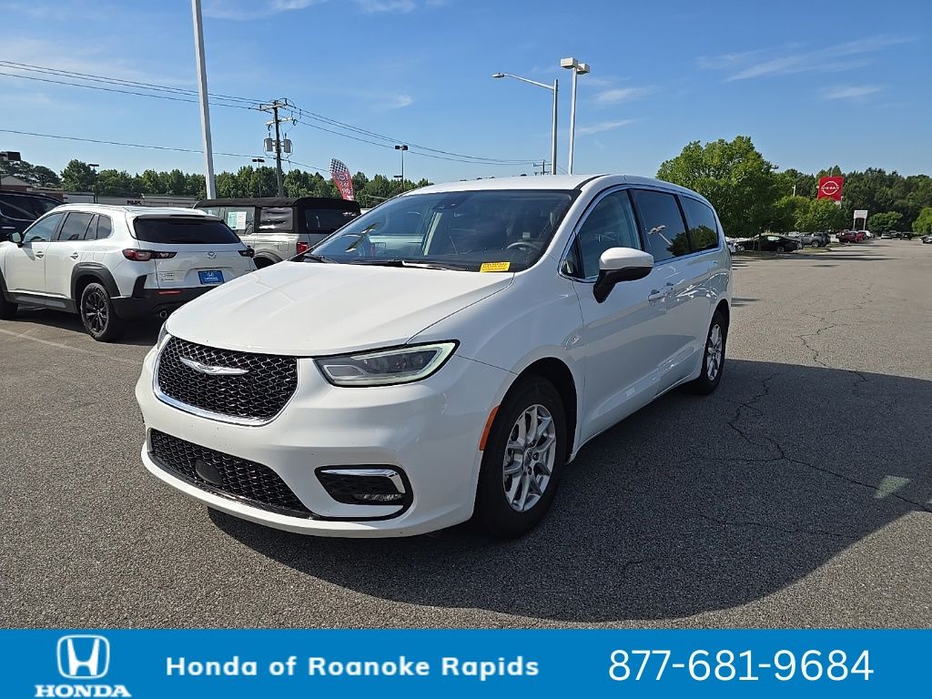 2023 Chrysler Pacifica Touring L FWD