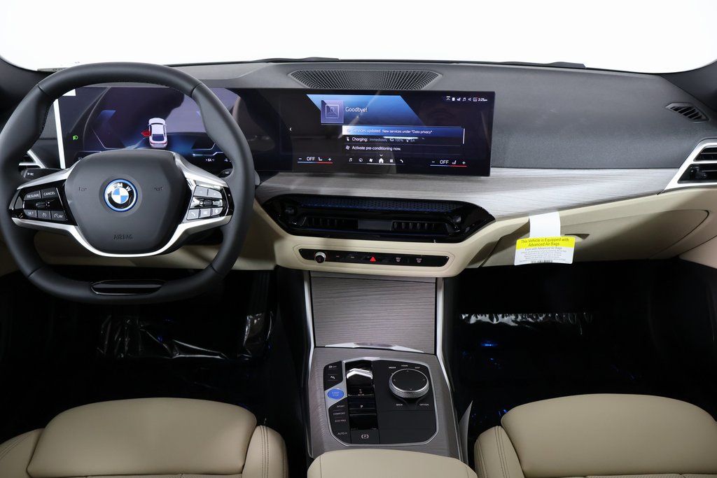 Thumbnail: 2026 BMW i4 - 4