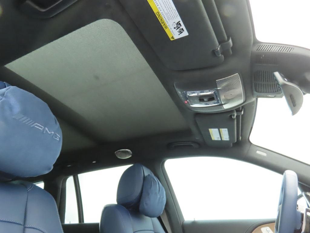 Thumbnail: 2026 Mercedes-Benz GLS - 18