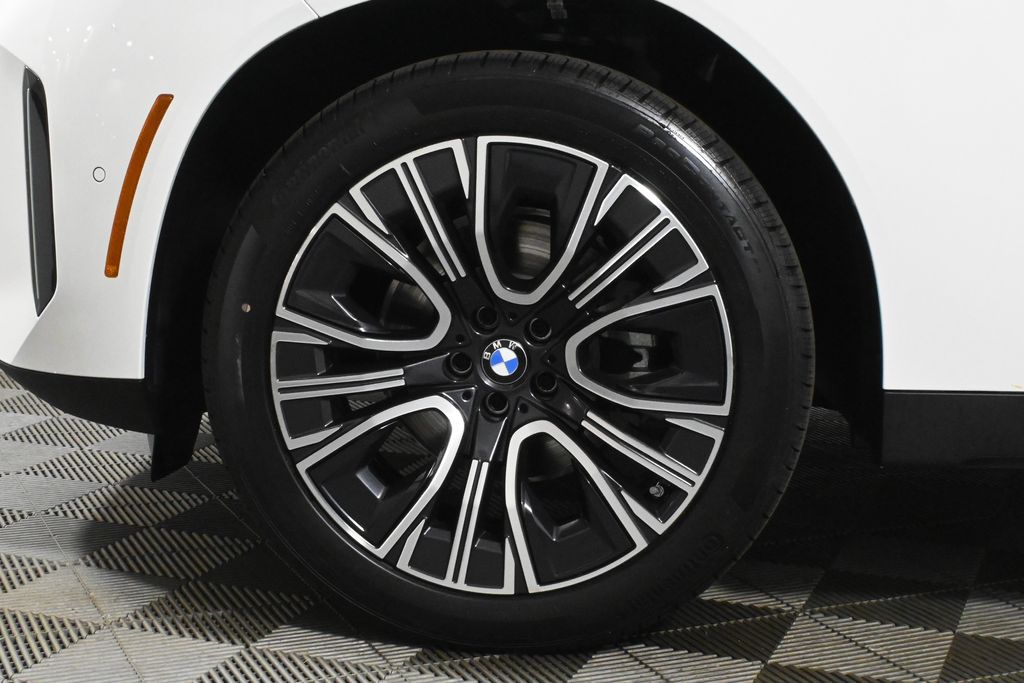 Thumbnail: 2026 BMW X3 - 12