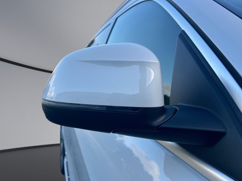 Thumbnail: 2026 BMW X7 - 31