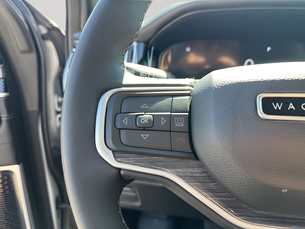 Used 2022 White Jeep Series III image 33