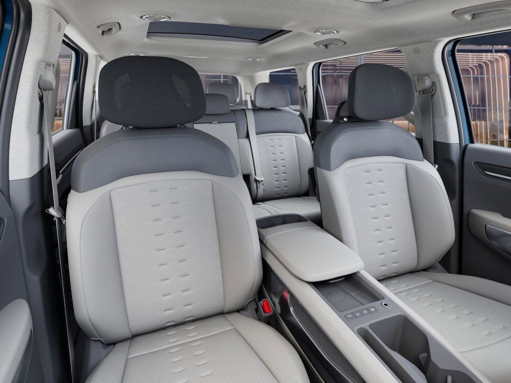 New 2026 Ocean Blue Kia Wind image 15