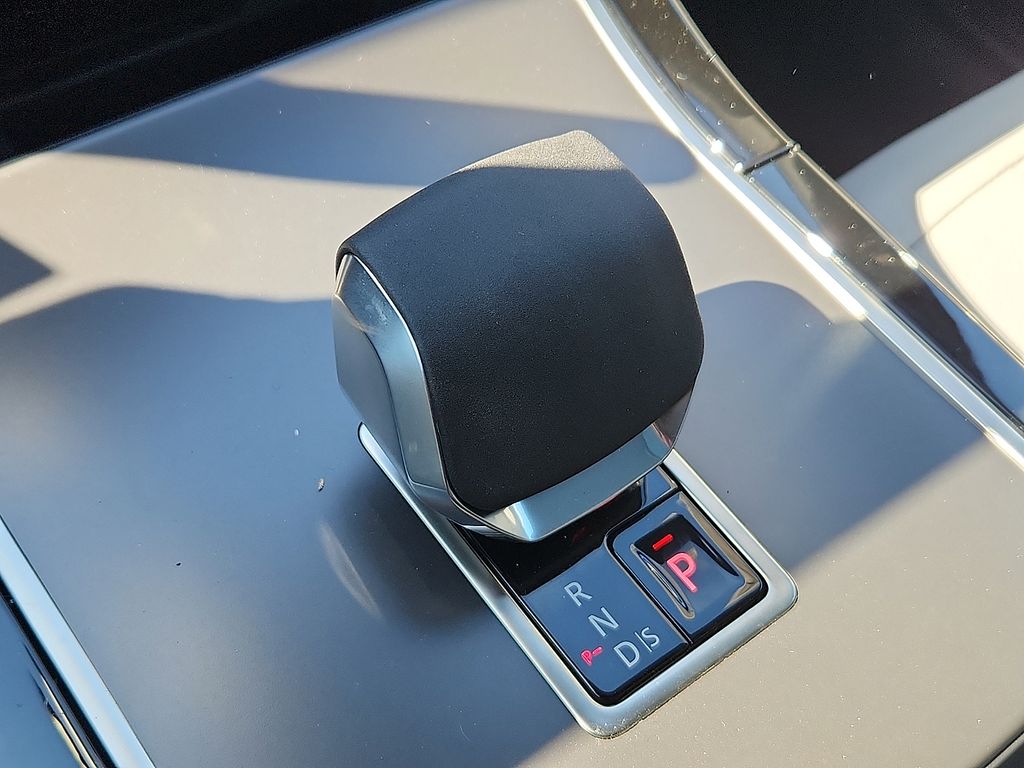 Thumbnail: 2026 Land Rover Range Rover Evoque - 7