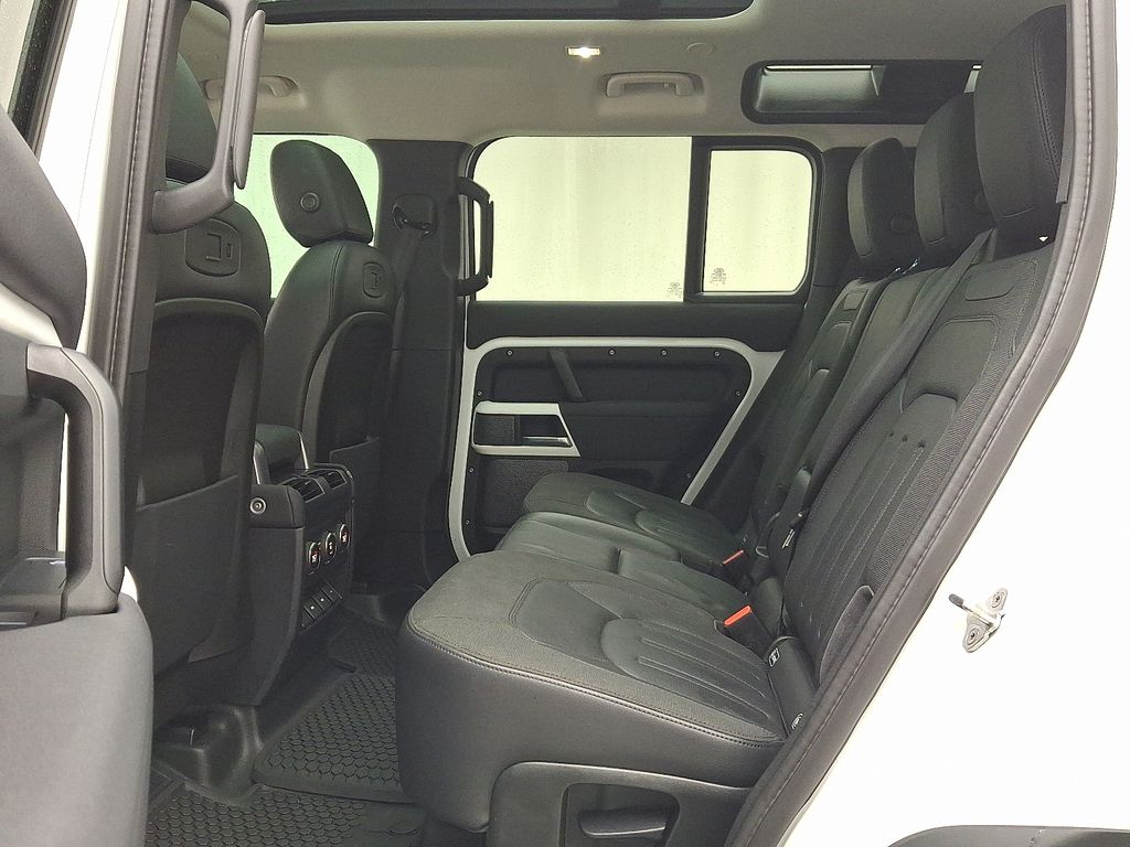 Thumbnail: 2020 Land Rover Defender - 10