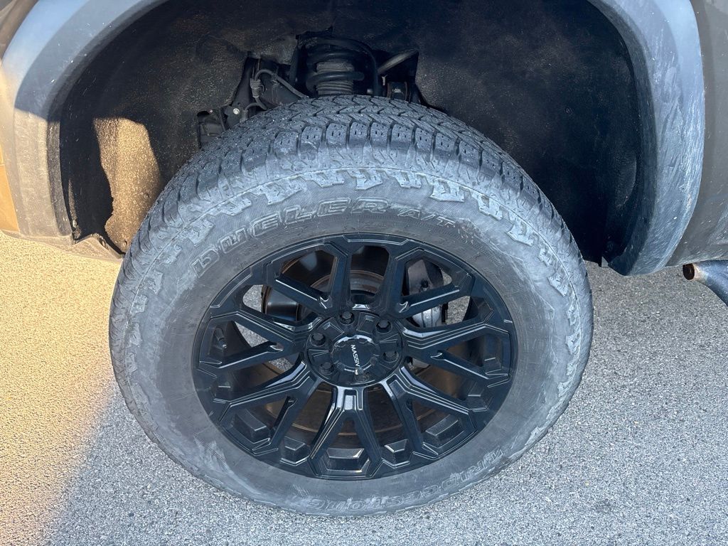 2024 GMC Canyon — photo 4