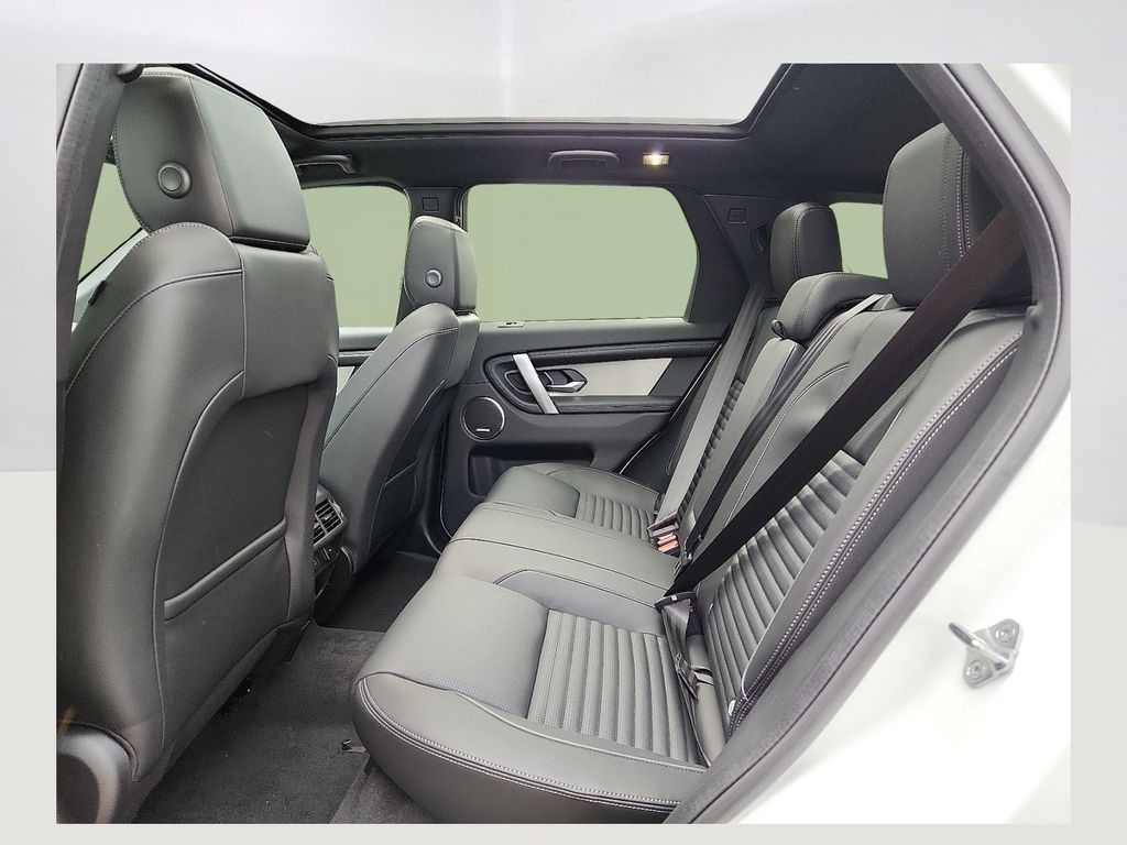 Thumbnail: 2025 Land Rover Discovery Sport - 3