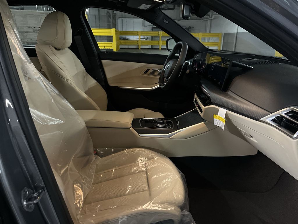 2025 BMW 3 Series 330i xDrive 25