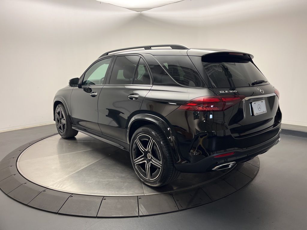 Thumbnail: 2026 Mercedes-Benz GLE - 5
