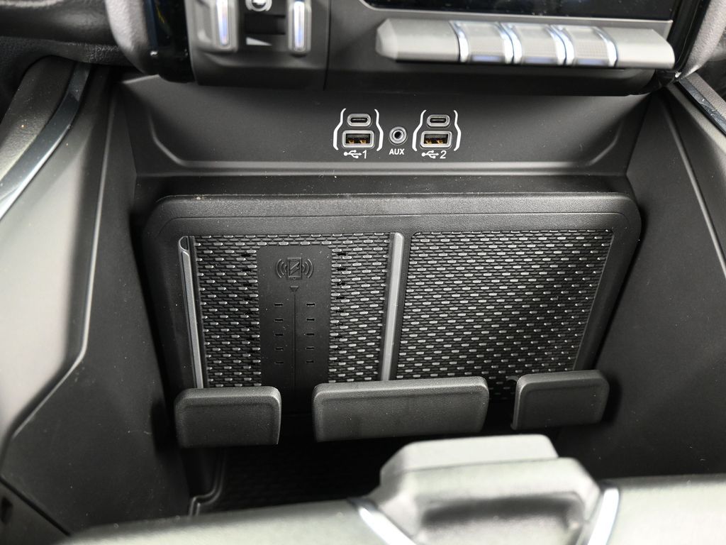 New 2026 Serrano Green Metallic Ram Laramie image 23