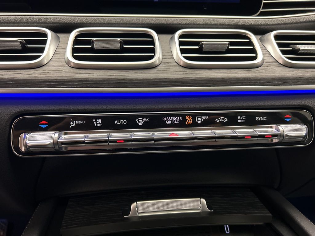 Thumbnail: 2025 Mercedes-Benz GLE - 20