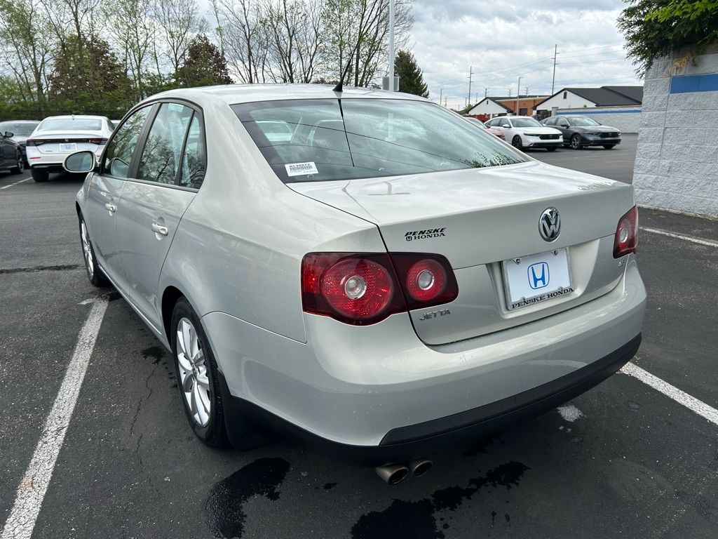 2010 Volkswagen Jetta Limited Edition 3