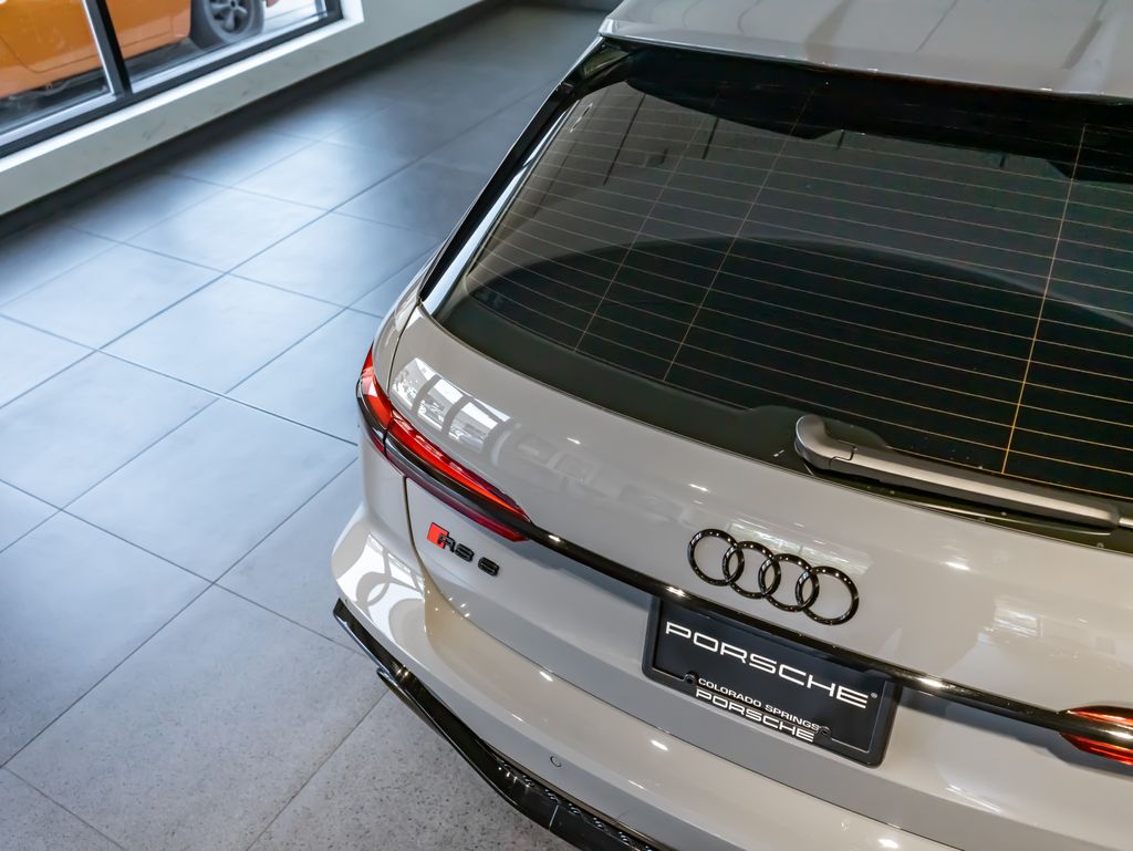 Used 2024  Audi 4.0T image 36