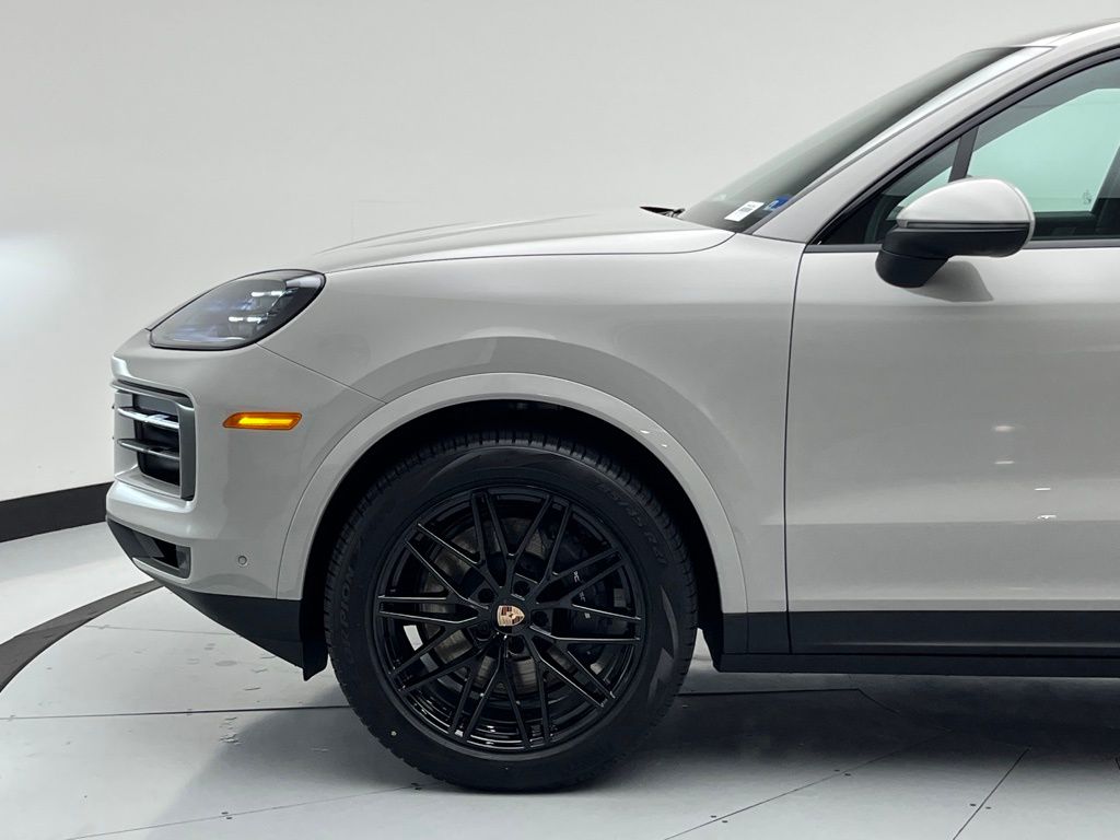 Thumbnail: 2026 Porsche Cayenne - 32
