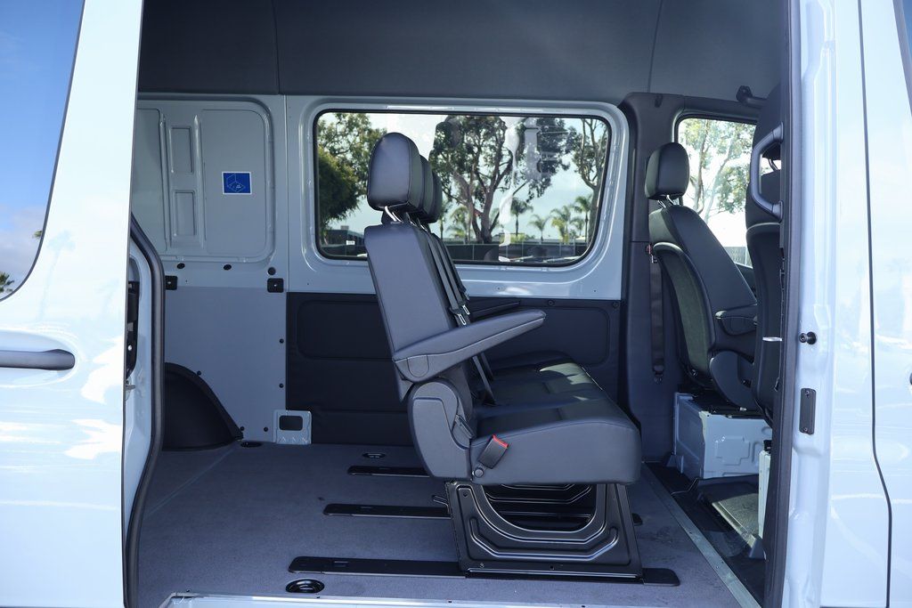 Thumbnail: 2026 Mercedes-Benz Sprinter - 7