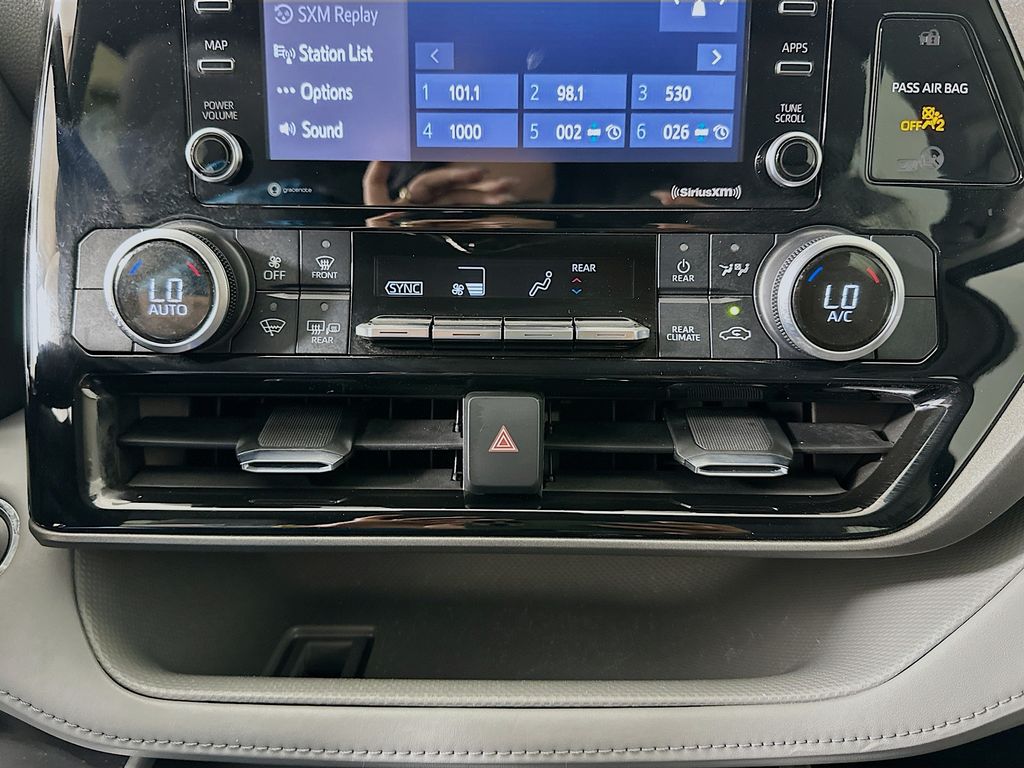 2022 Toyota Highlander L 15
