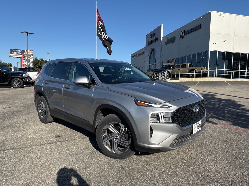 2022 Hyundai Santa Fe SE