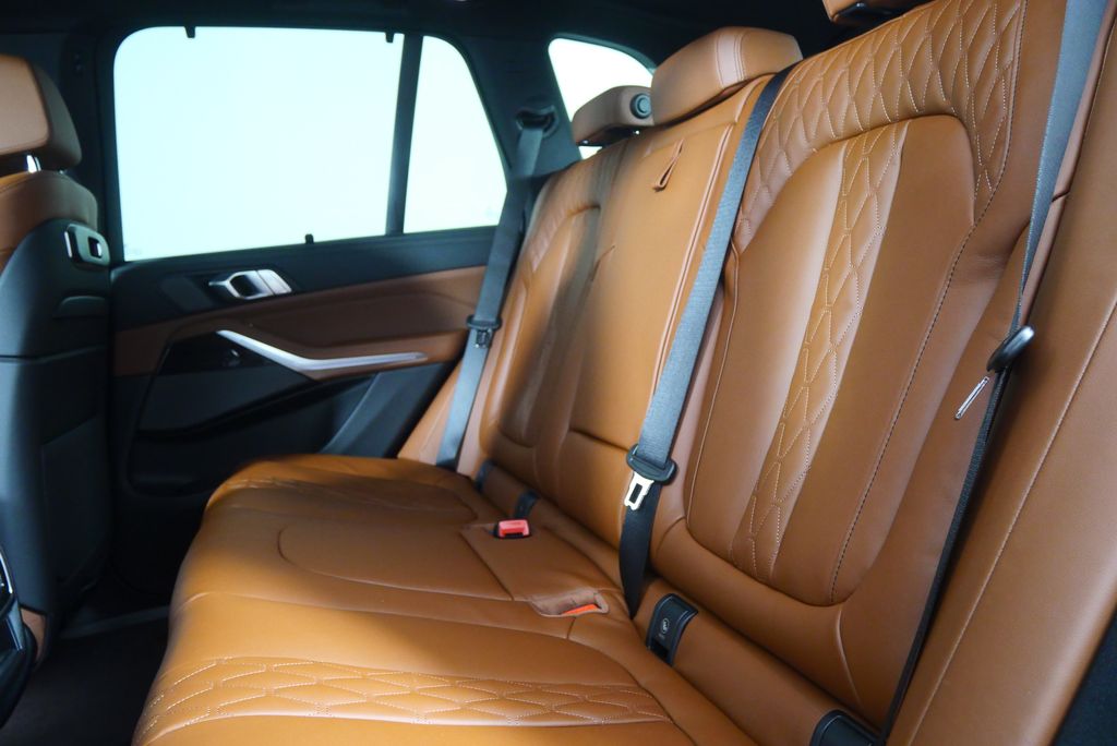 Thumbnail: 2026 BMW X5 - 16