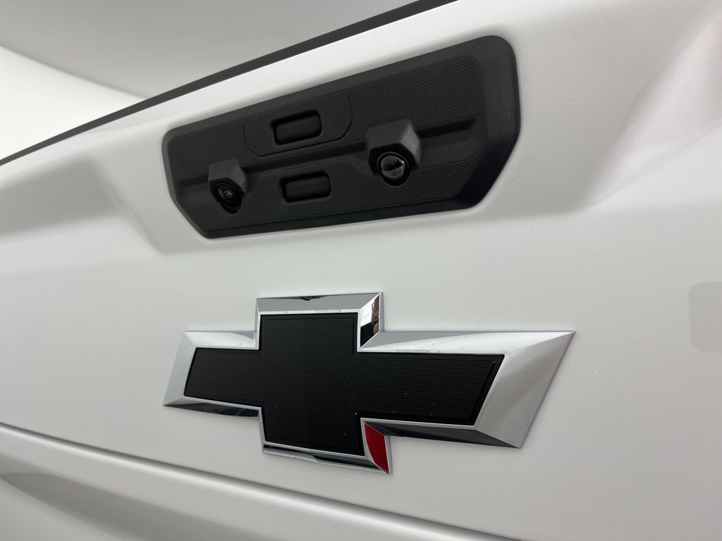 Thumbnail: 2026 Chevrolet Silverado 2500 - 22