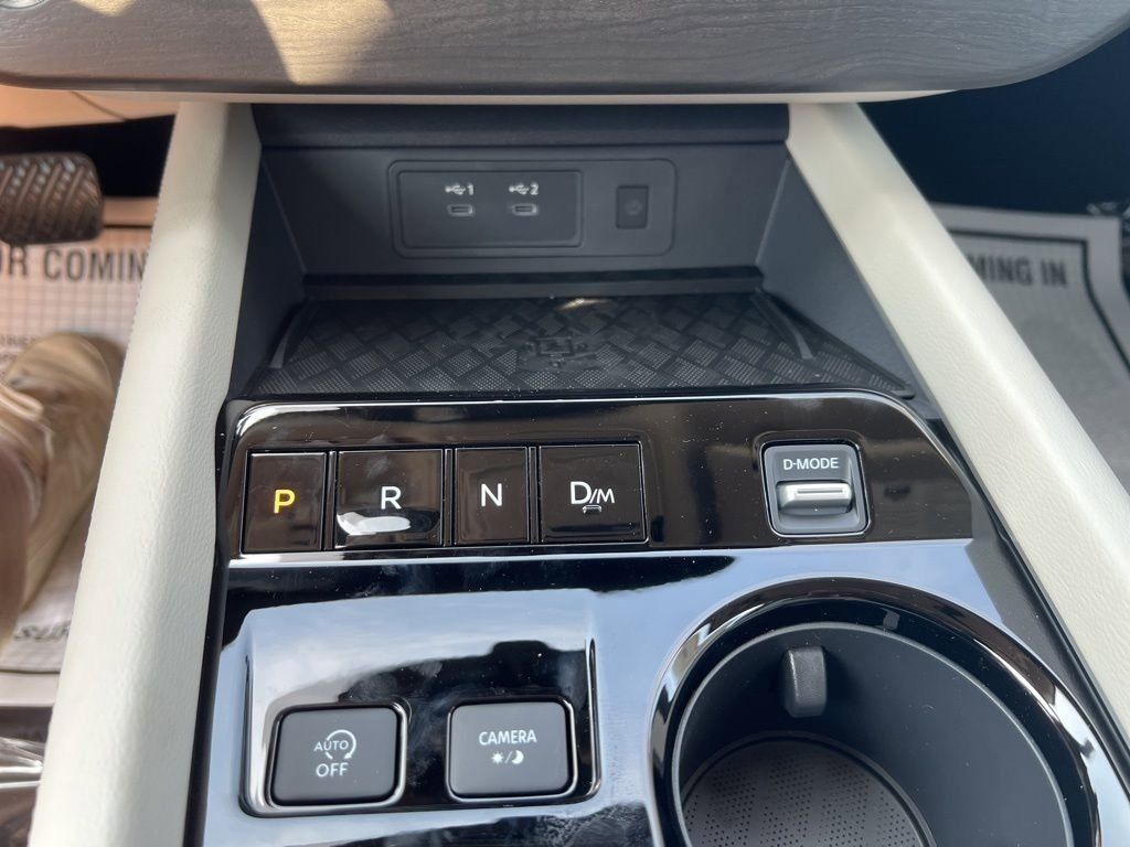 2025 Everest White Pearl Tricoat Nissan Murano SV FWD SUV