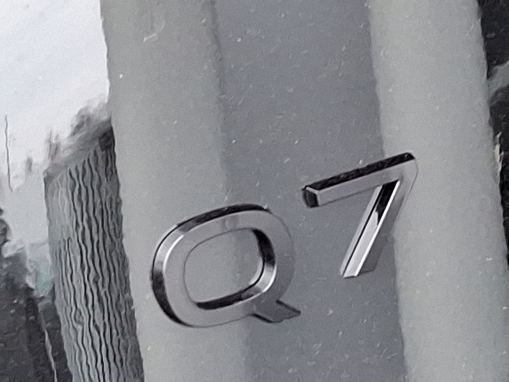 Thumbnail: 2026 Audi Q7 - 21