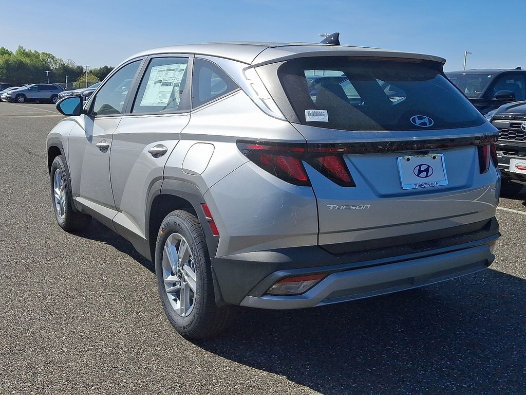 2025 Hyundai Tucson SE 3