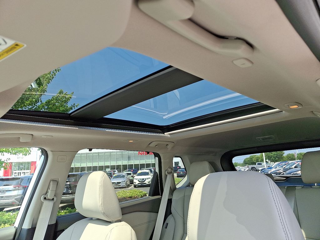 Thumbnail: 2024 Nissan Rogue - 15