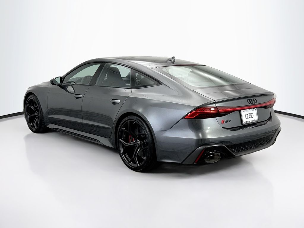 Thumbnail: 2026 Audi RS 7 - 7