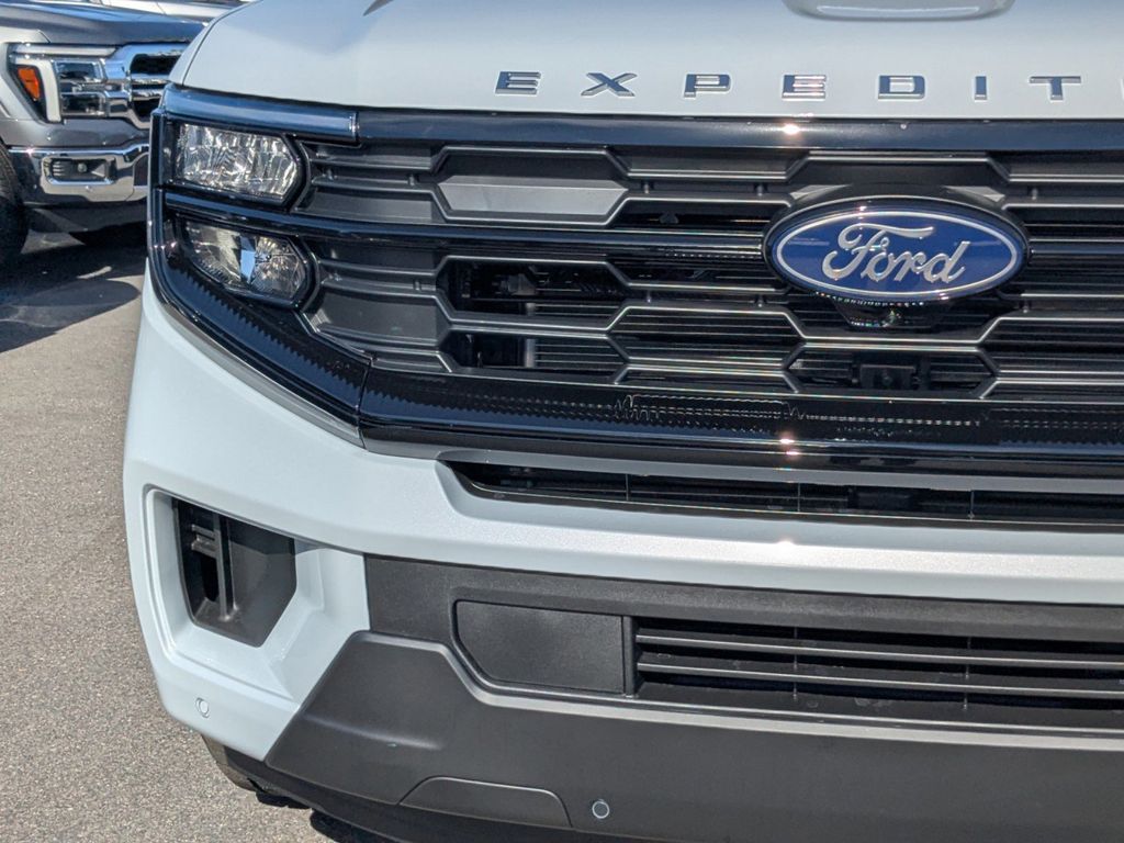2025 Ford Expedition Active MAX