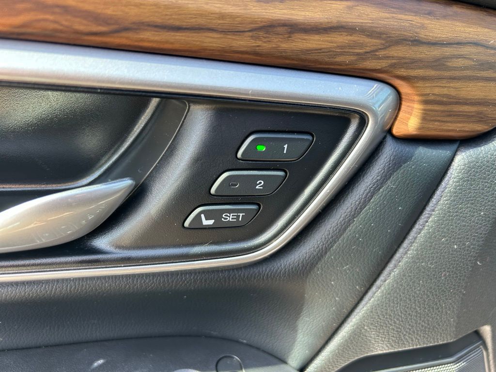 Thumbnail: 2022 Honda CR-V - 18
