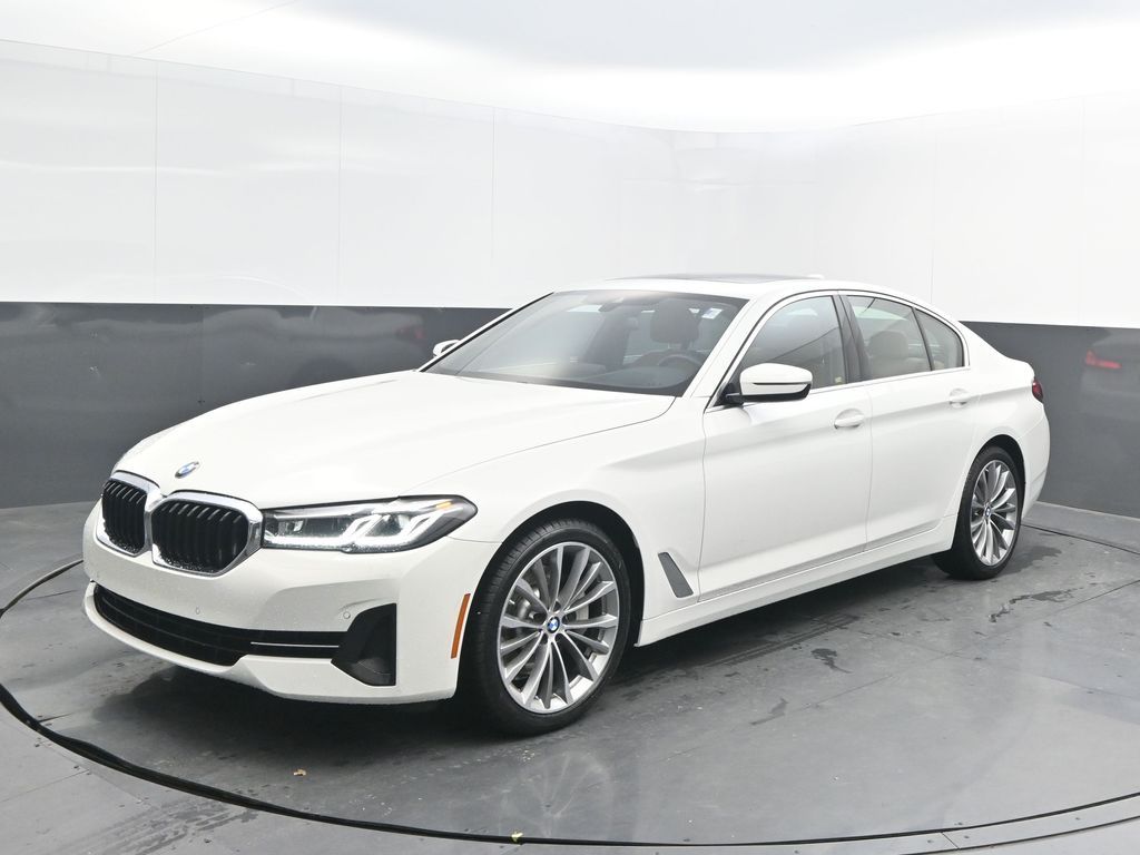 2022 BMW 5 Series 530i RWD