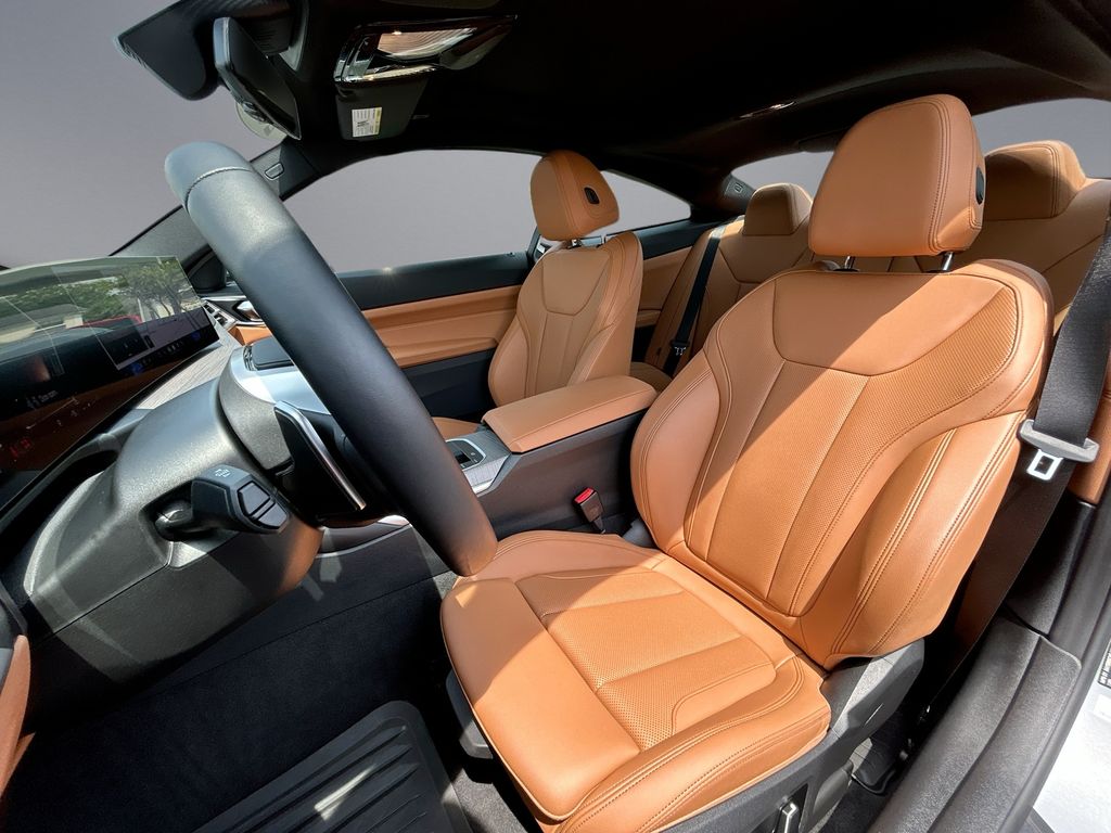Thumbnail: 2025 BMW 4 Series - 28