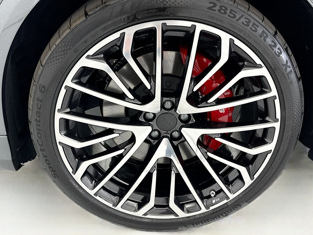 Thumbnail: 2026 Audi SQ8 - 29