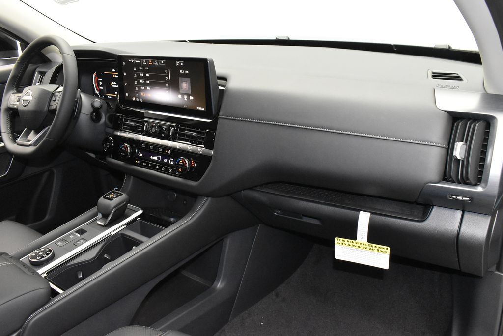 Thumbnail: 2026 Nissan Pathfinder - 26