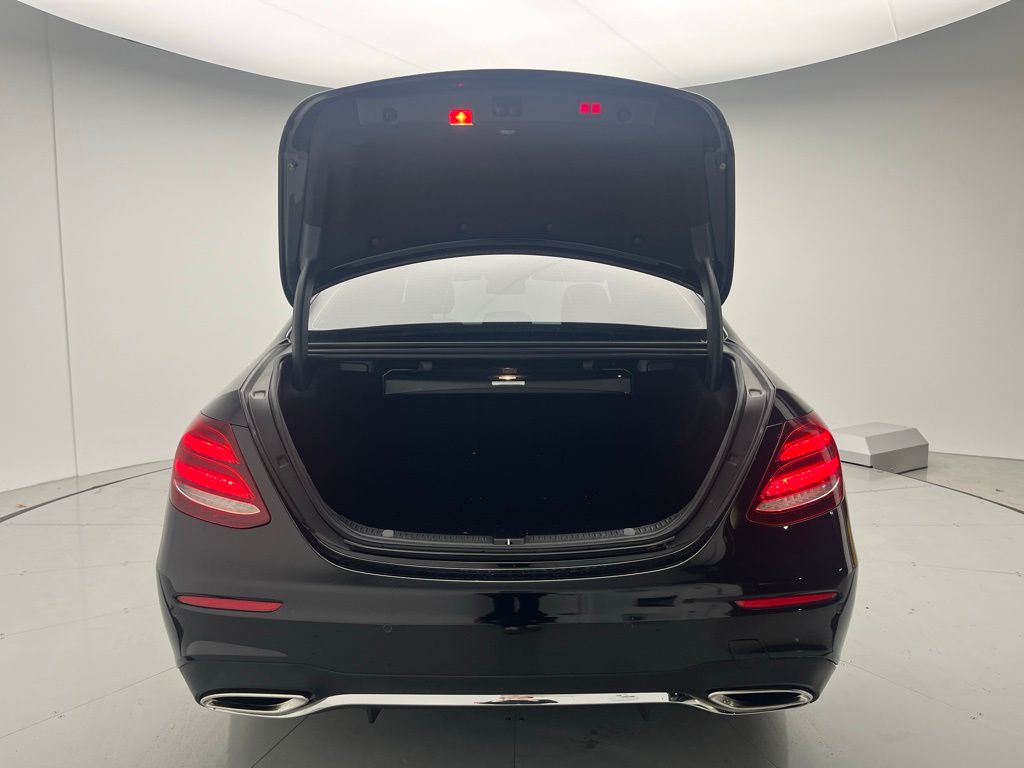 2019 Mercedes-Benz E-Class E 300 7