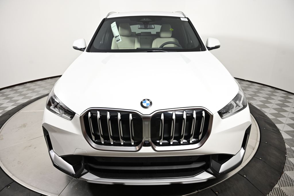 Thumbnail: 2025 BMW X1 - 8