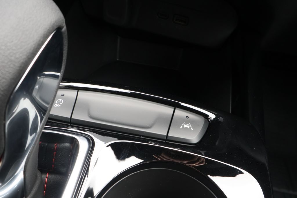 Thumbnail: 2026 Chevrolet Trax - 31