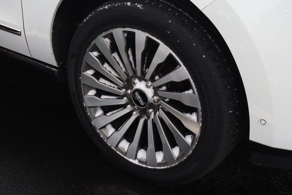 Thumbnail: 2021 Lincoln Navigator L - 7